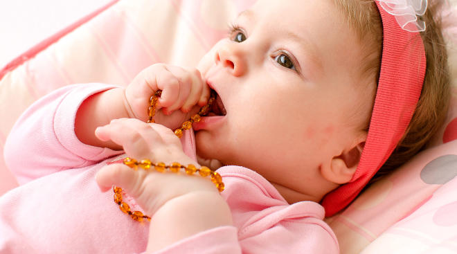 don't use a teething necklace for teething baby